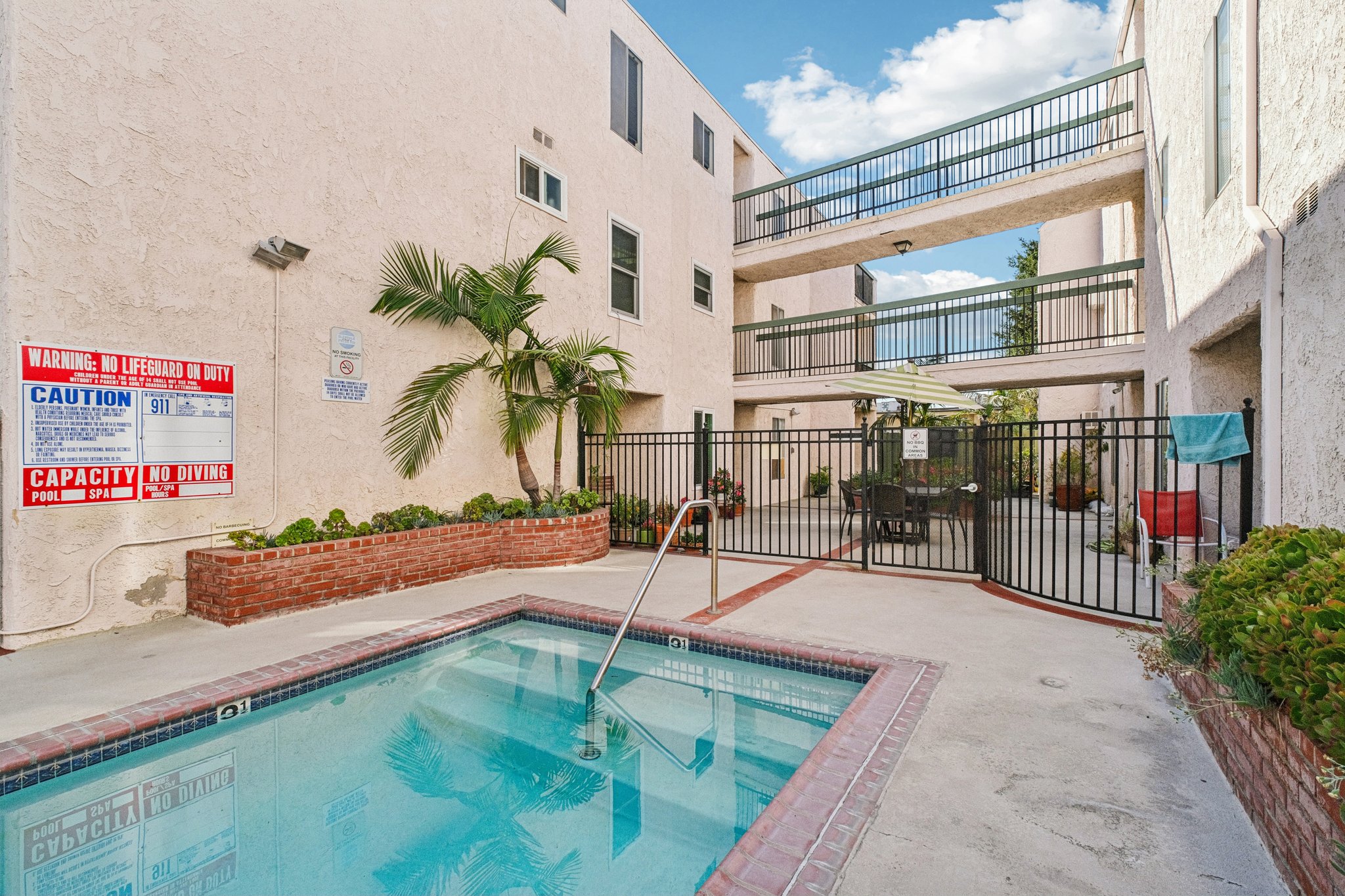 Burchett St 210-S3110-033.jpg