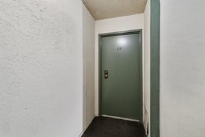 Burchett St 210-S3110-001.jpg