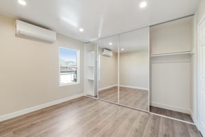 Burchett St 210-S3110-025.jpg