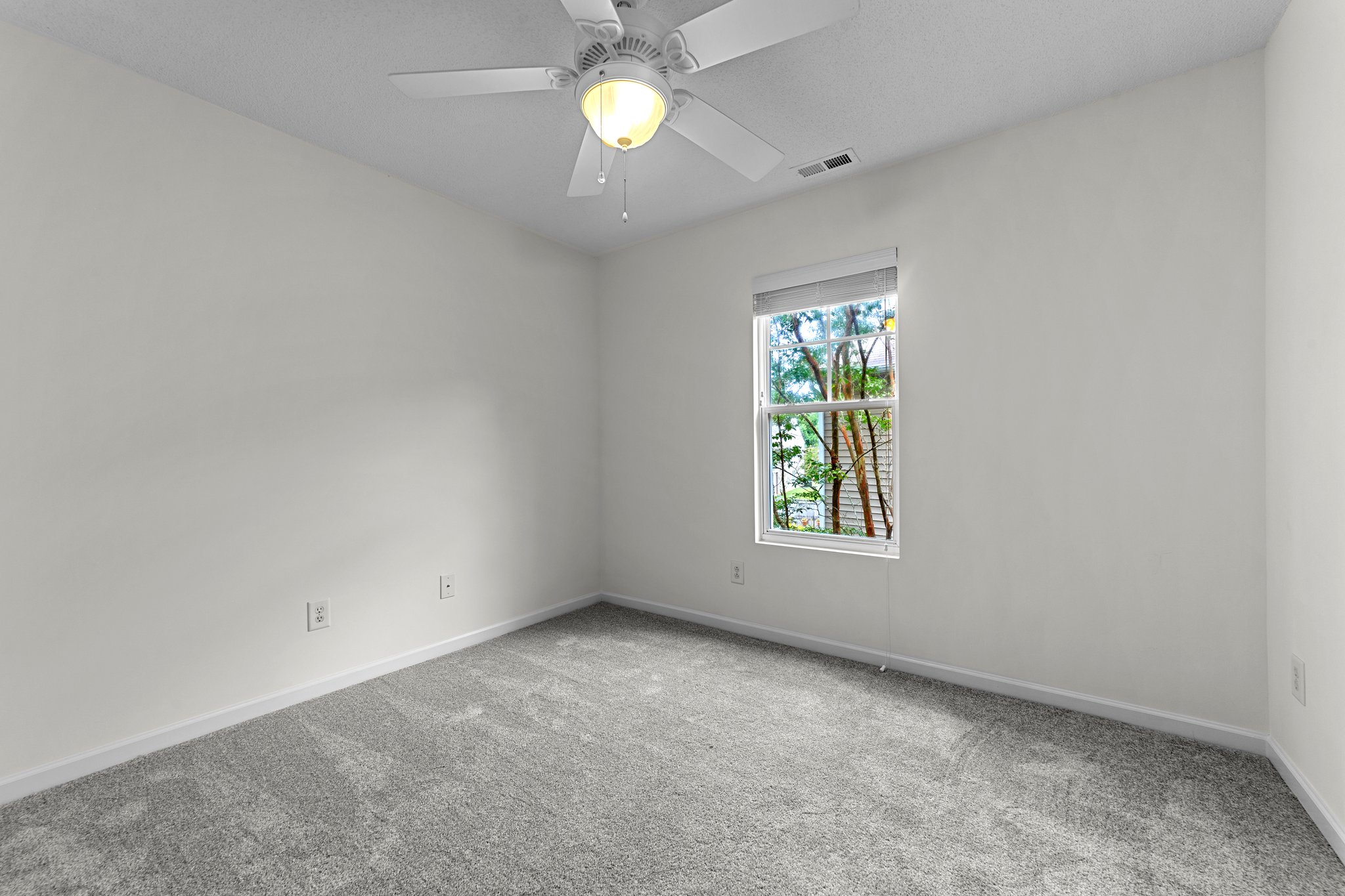 409 Collington Dr, Mebane, NC 27302, USA Photo 23