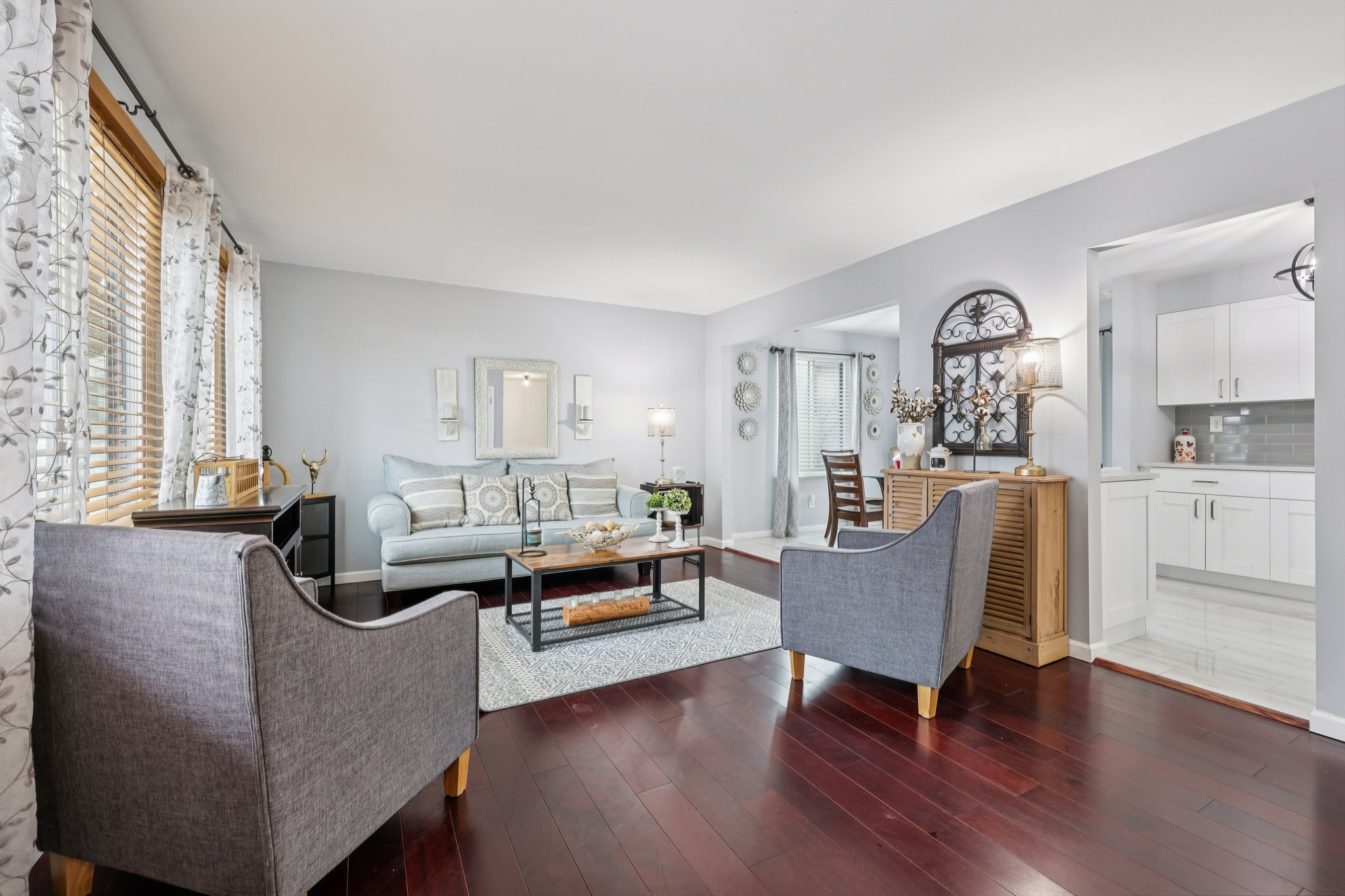 Country Club Ln-S1802-006.jpg