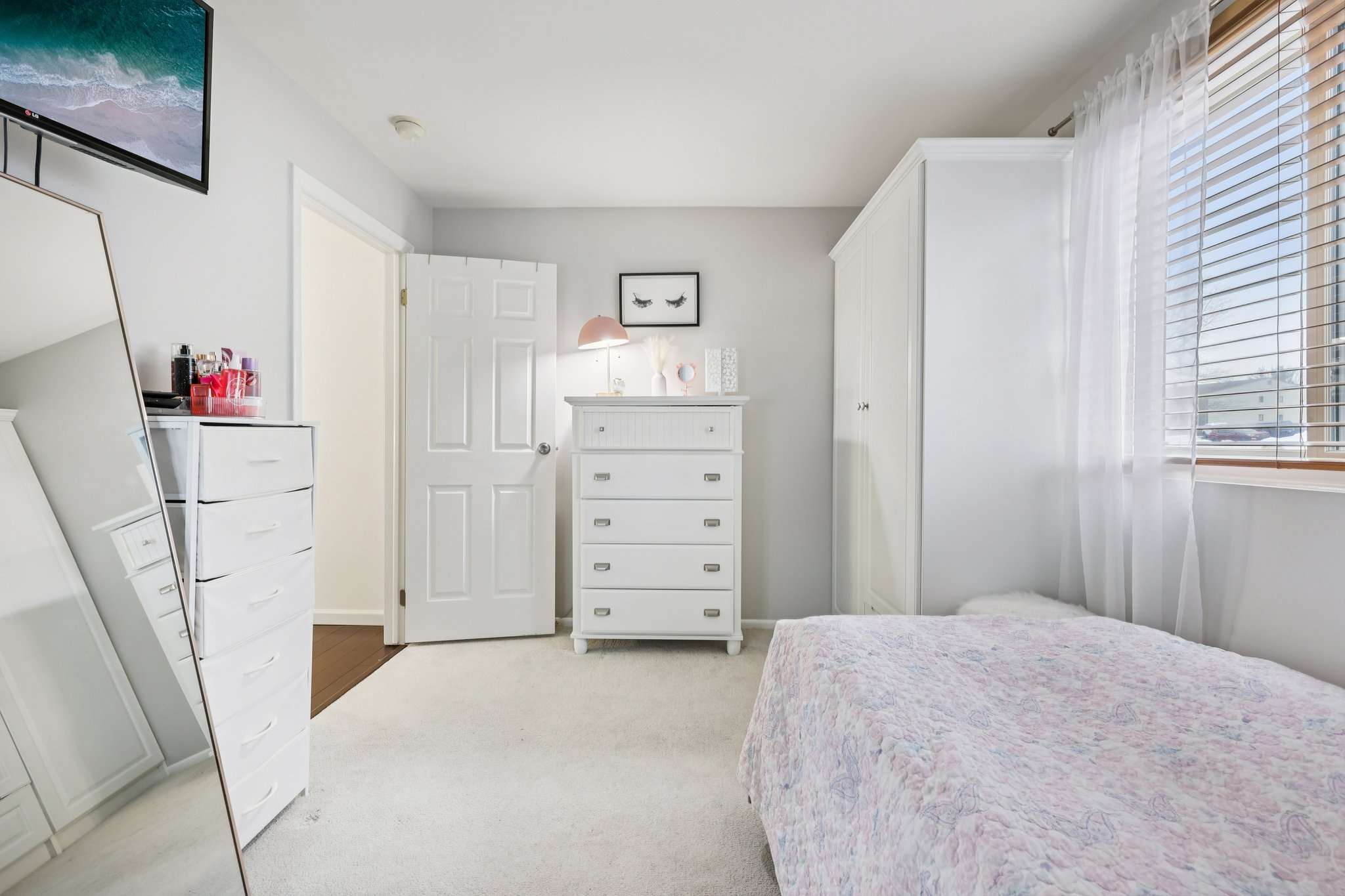 Country Club Ln-S1802-020.jpg