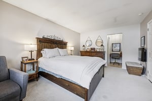 Country Club Ln-S1802-024.jpg