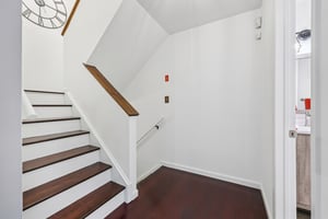 Country Club Ln-S1802-029.jpg