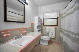 Bathroom2