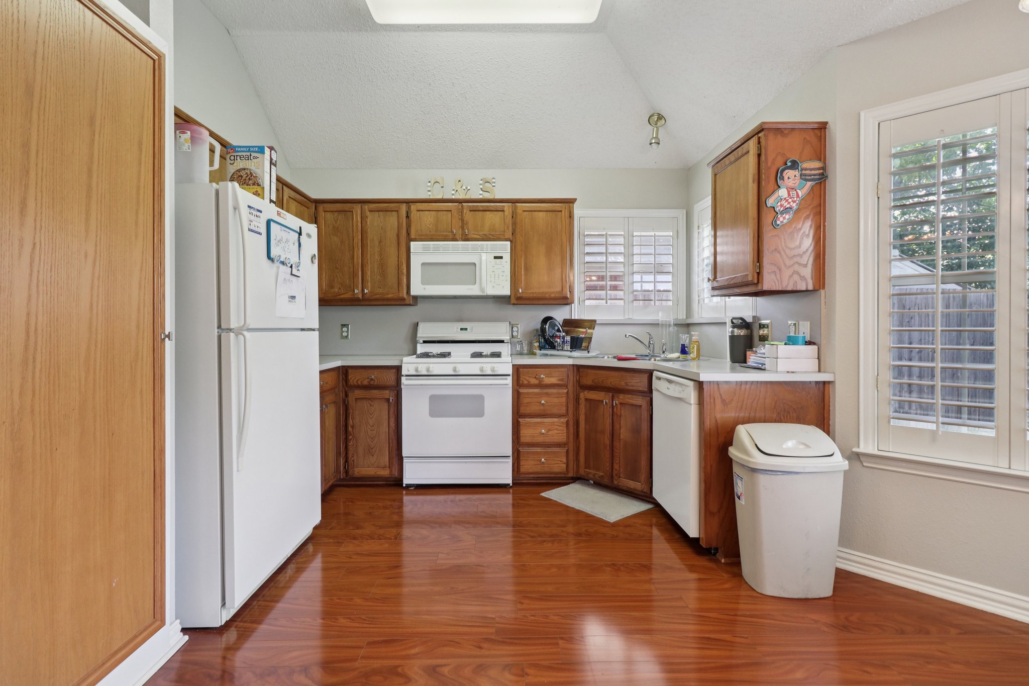 Meadow Ln-S1107-011.jpg