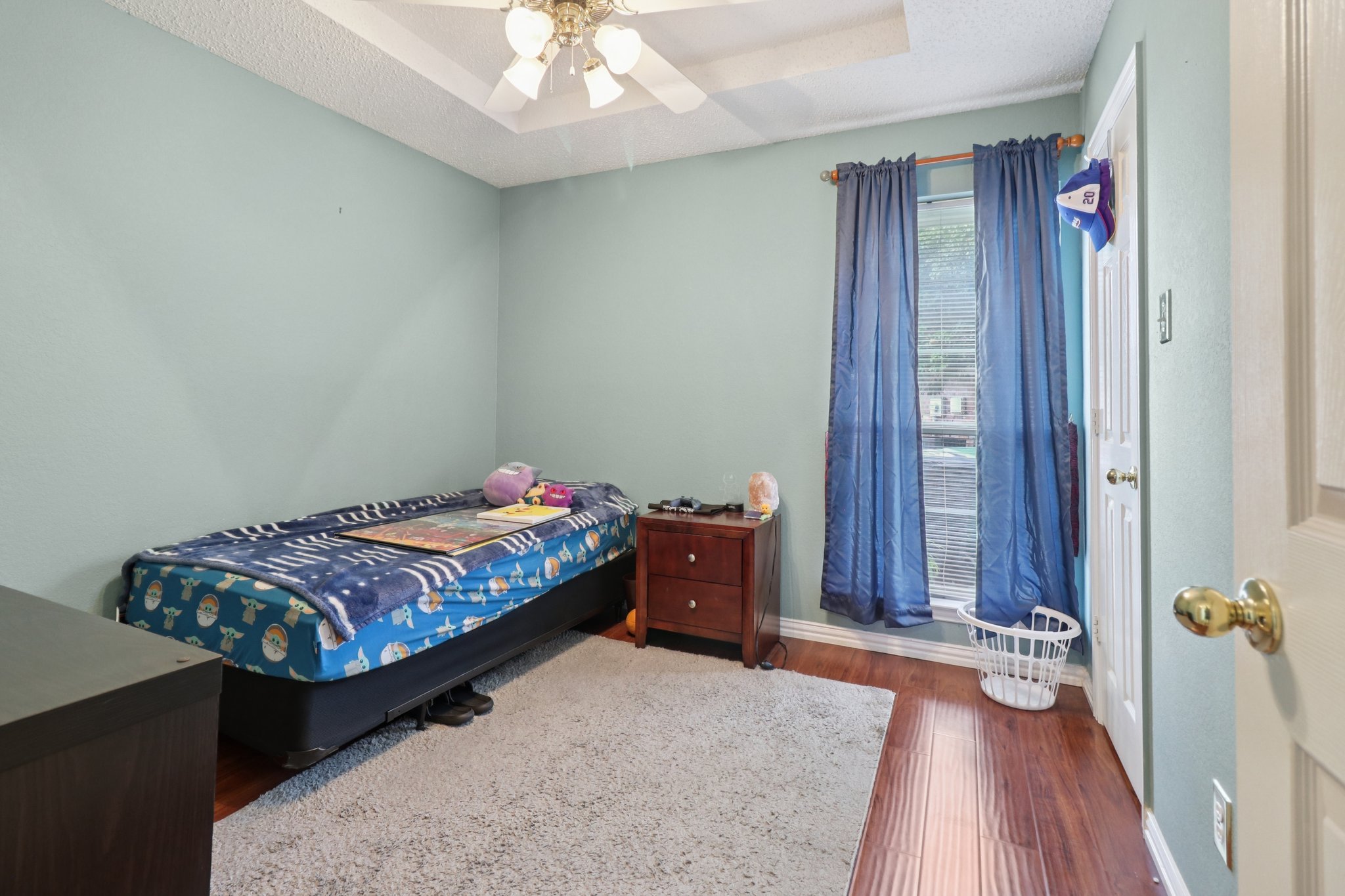 Meadow Ln-S1107-023.jpg