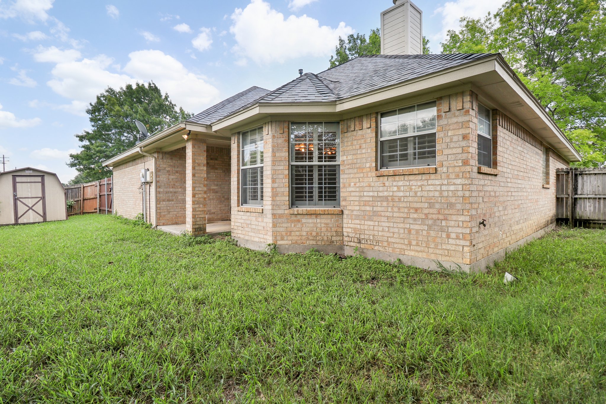 Meadow Ln-S1107-032.jpg