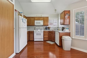 Meadow Ln-S1107-011.jpg