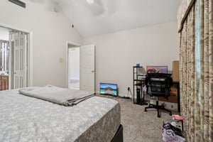 Meadow Ln-S1107-018.jpg