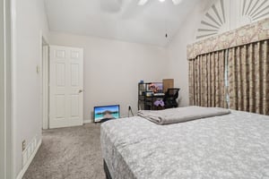 Meadow Ln-S1107-019.jpg