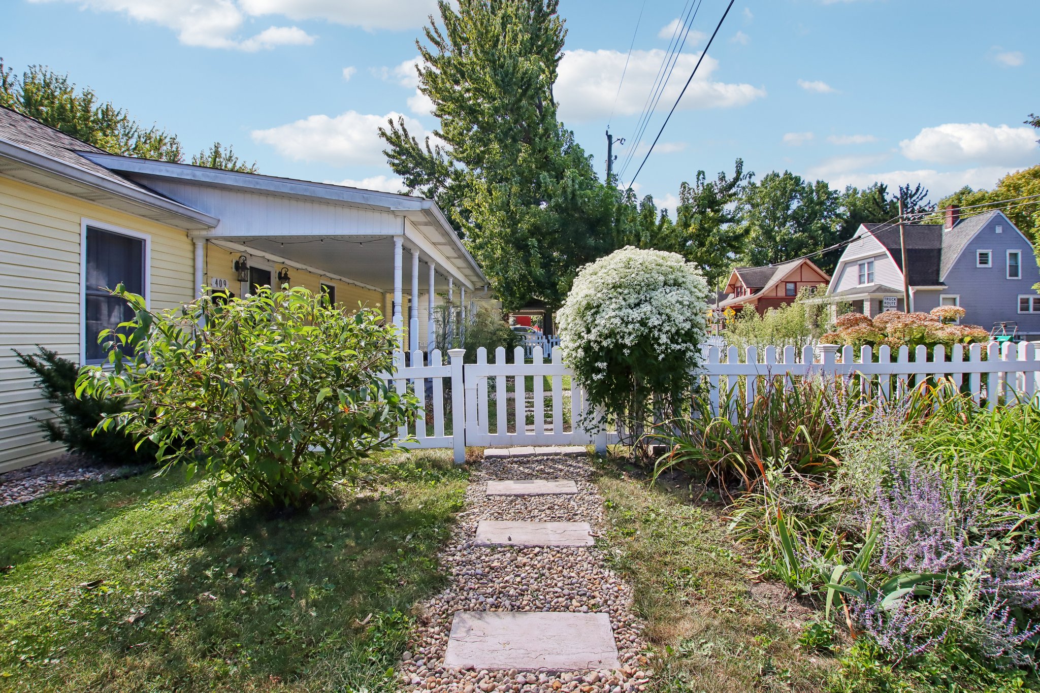 N Merrill St-S0809-008.jpg