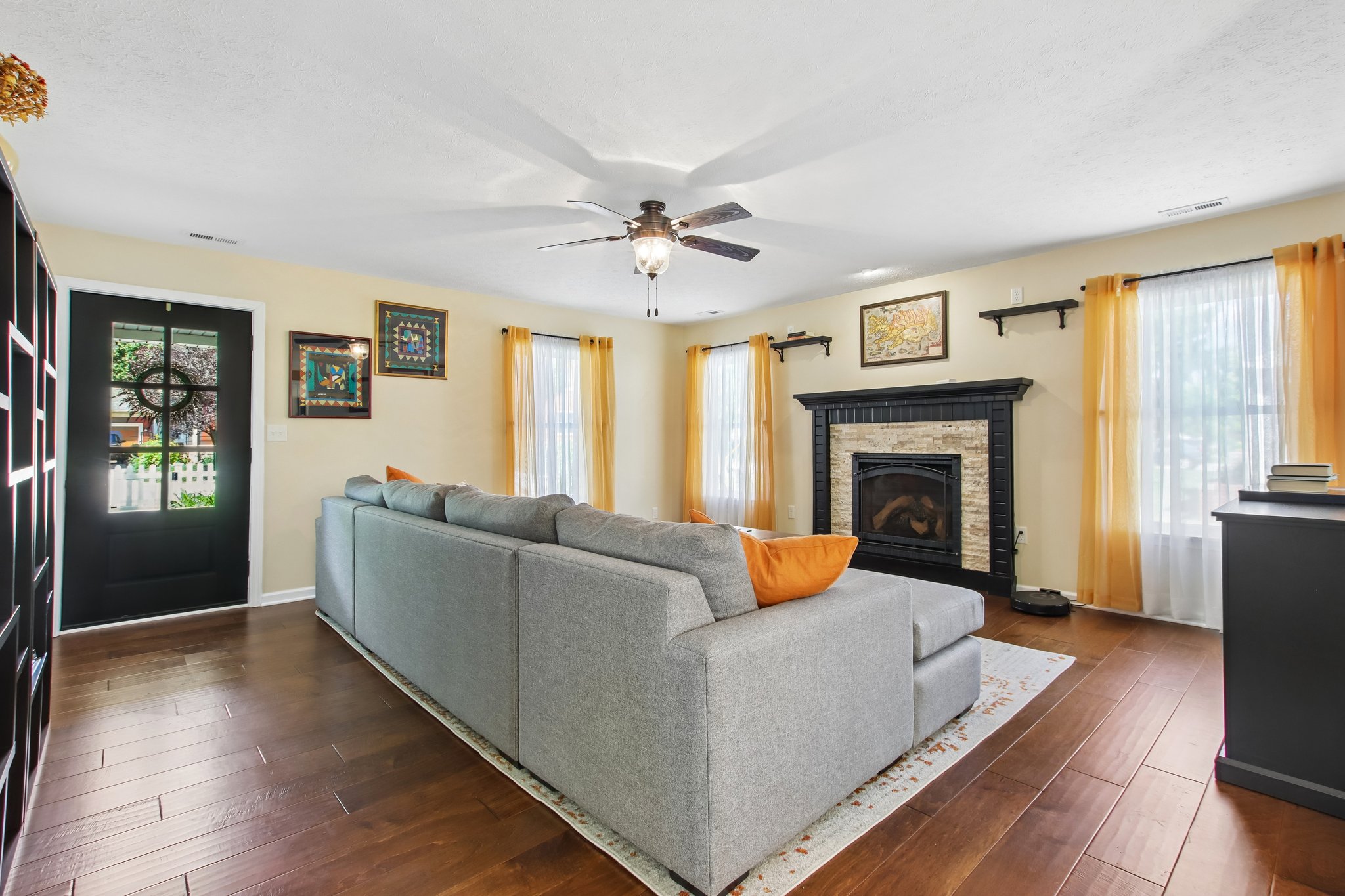 N Merrill St-S0809-012.jpg