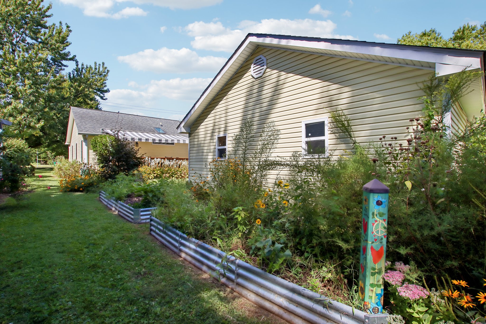 N Merrill St-S0809-044.jpg