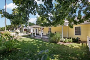 N Merrill St-S0809-004.jpg