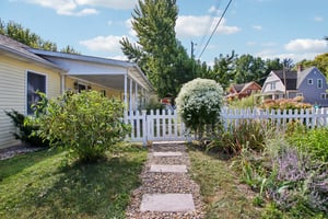 N Merrill St-S0809-008.jpg