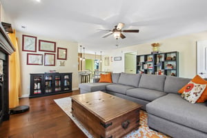 N Merrill St-S0809-014.jpg