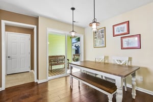 N Merrill St-S0809-017.jpg