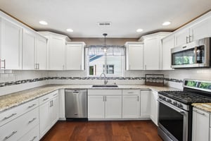 N Merrill St-S0809-021.jpg