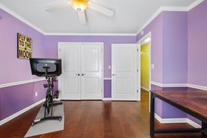 N Merrill St-S0809-025.jpg