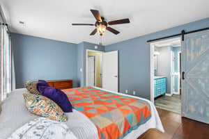 N Merrill St-S0809-028.jpg