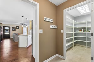 N Merrill St-S0809-037.jpg