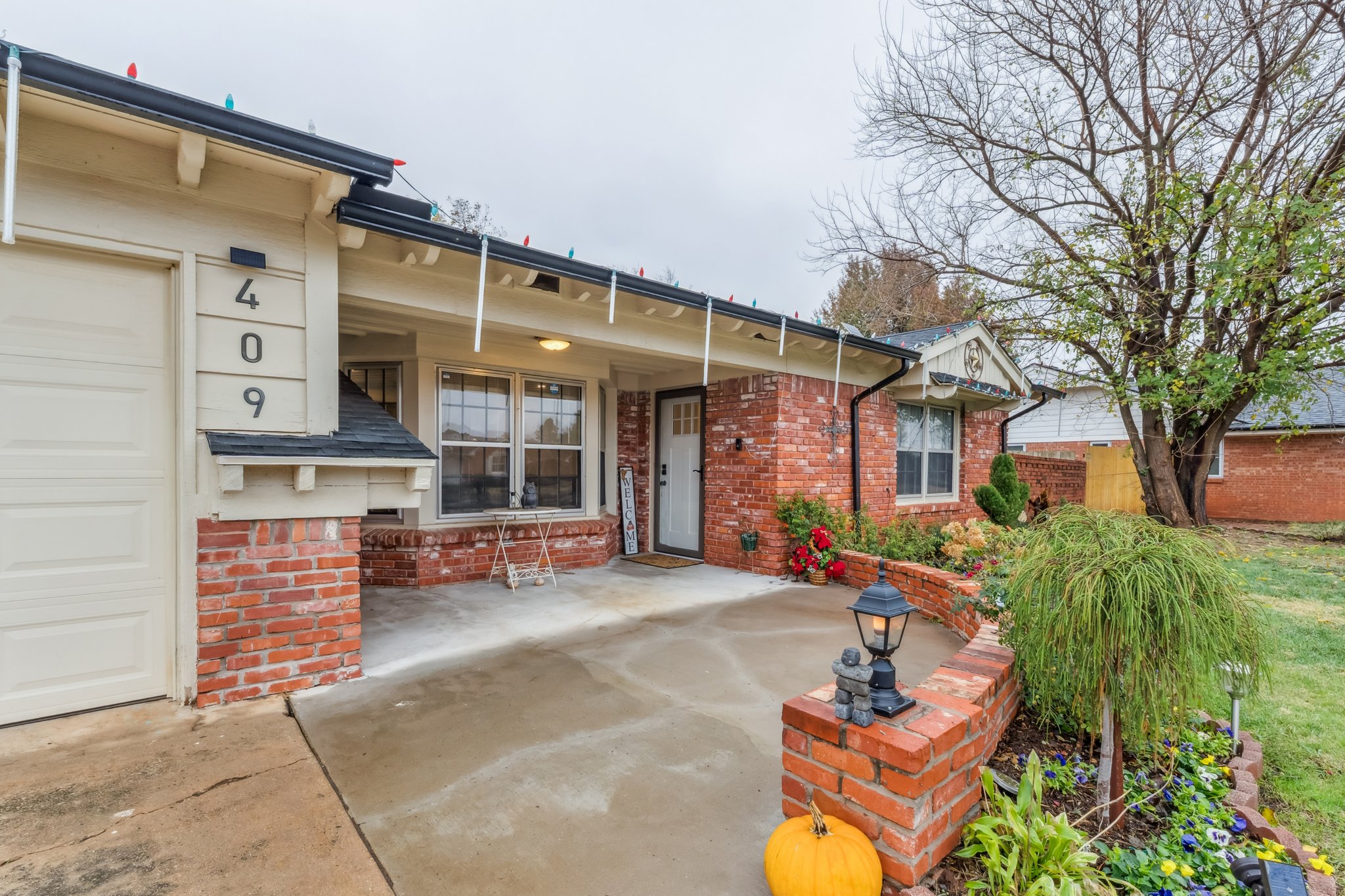 409 NE 60th St_004.jpg