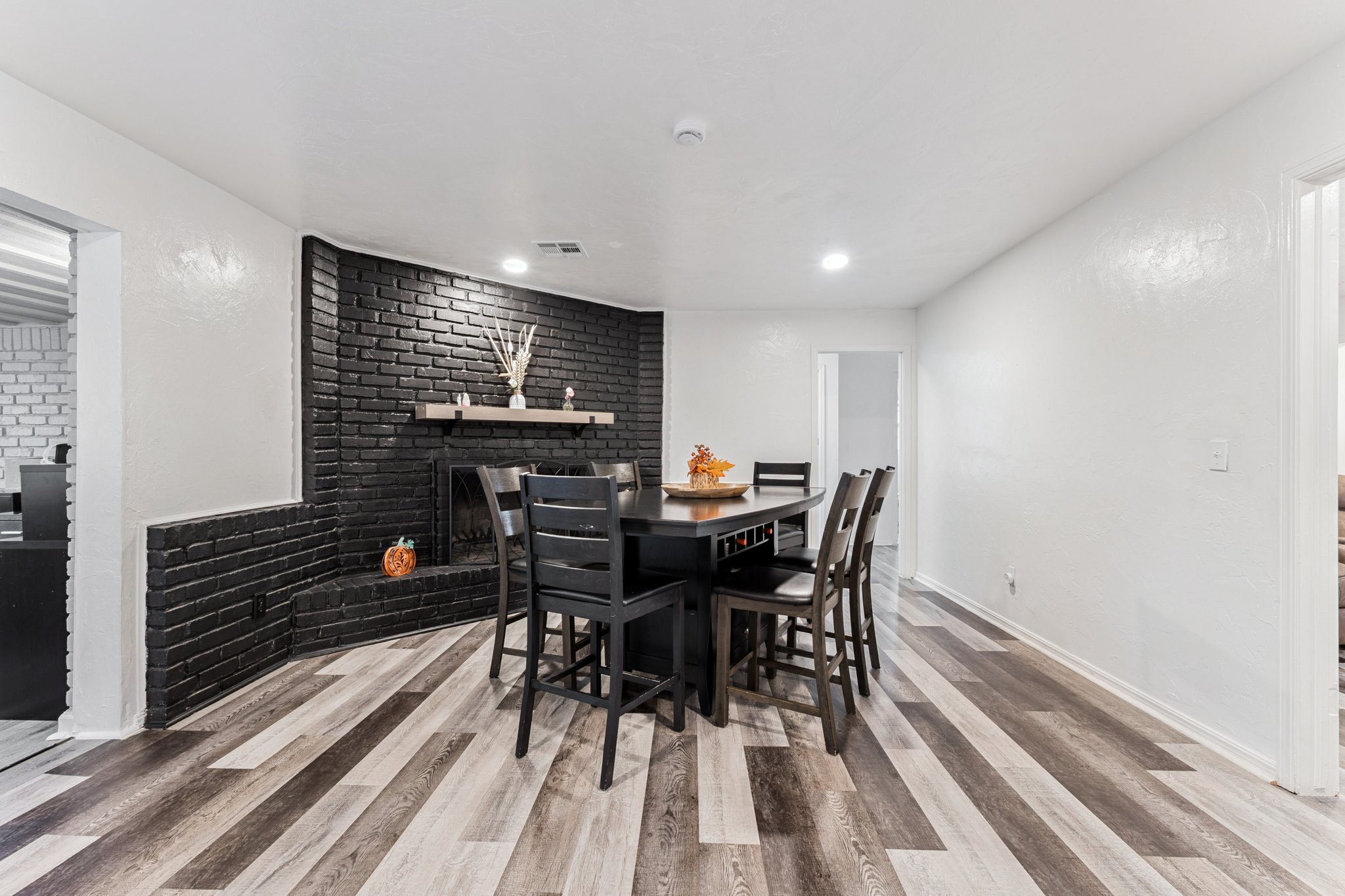 409 NE 60th St_023.jpg