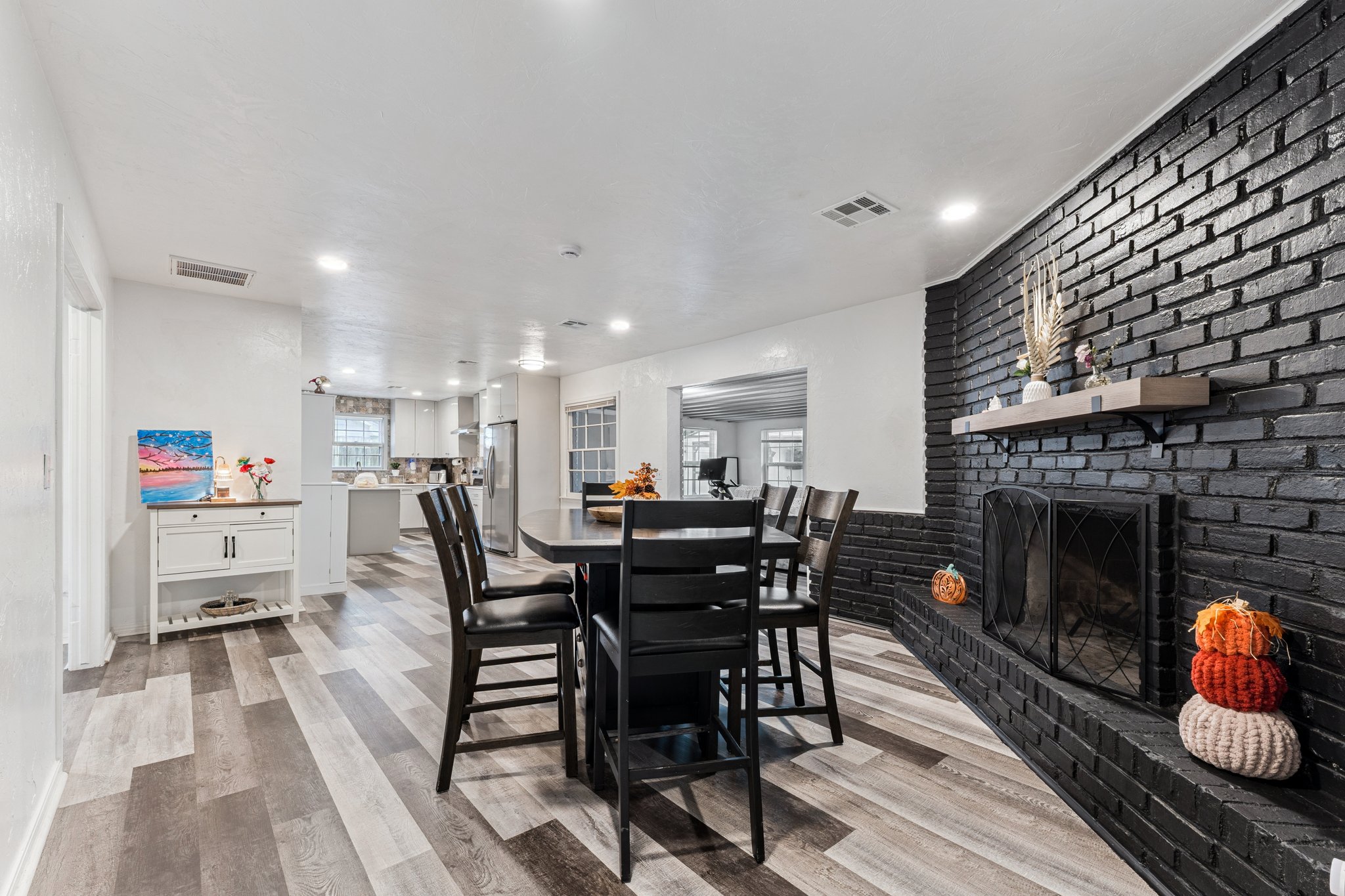 409 NE 60th St_025.jpg