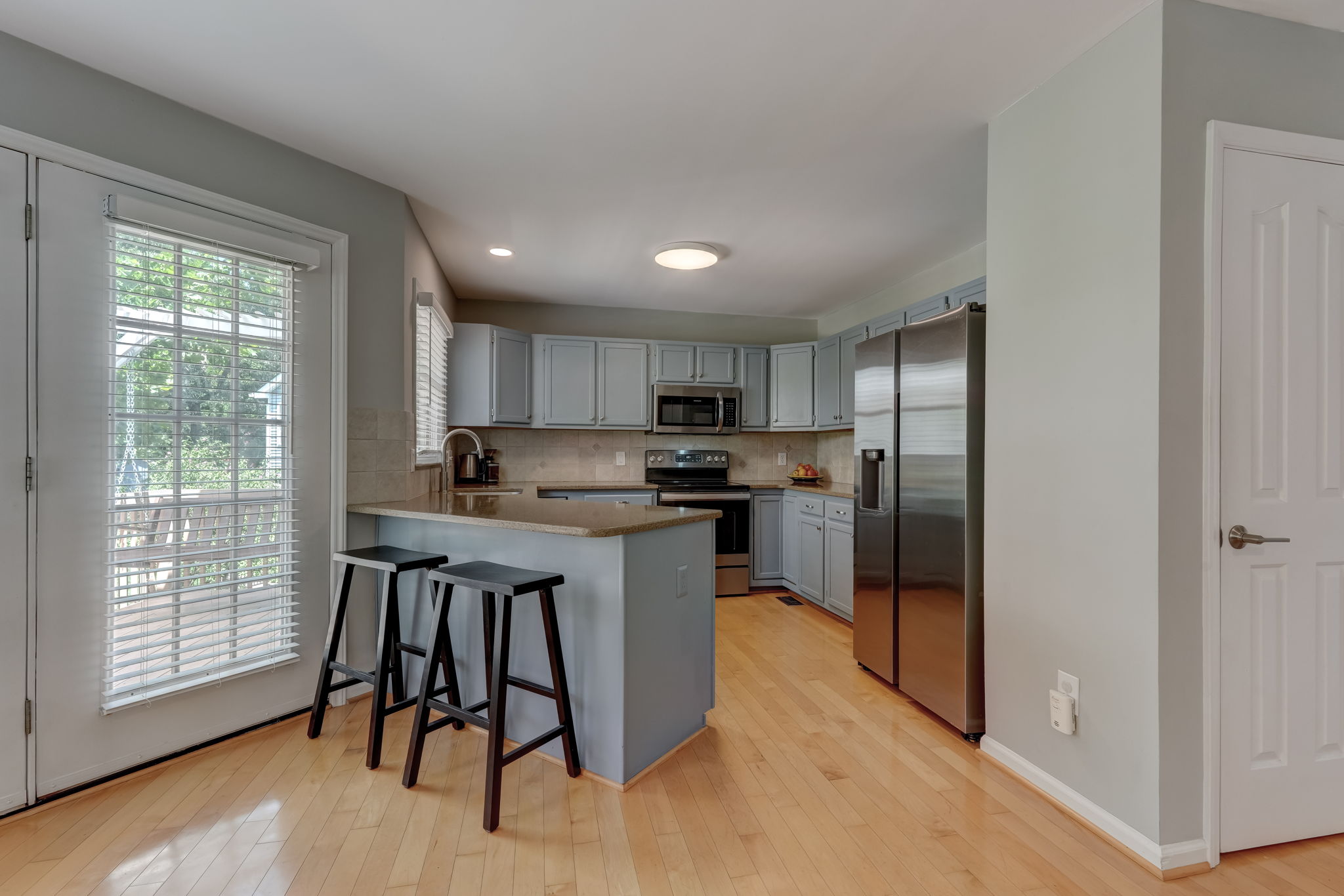 Kitchen/Breakfast Bar
