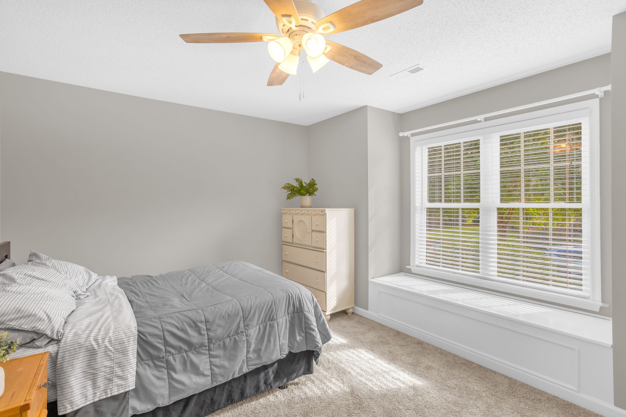 409 Timbercreek Dr-23