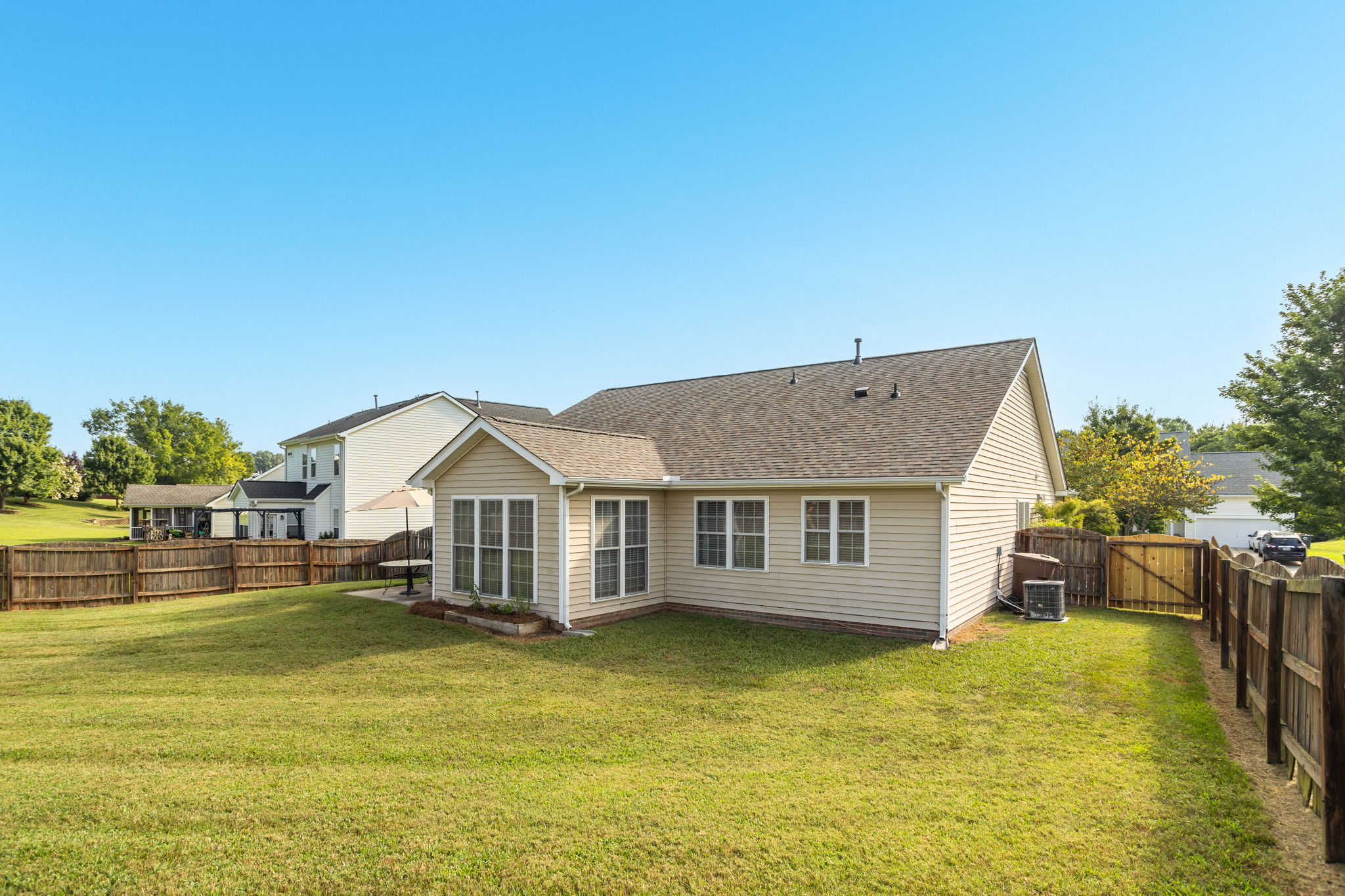 409 Timbercreek Dr-29