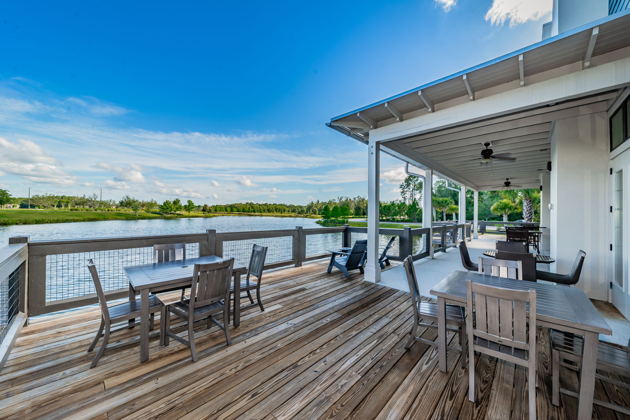 17-Bexley Club Clubhouse Patio