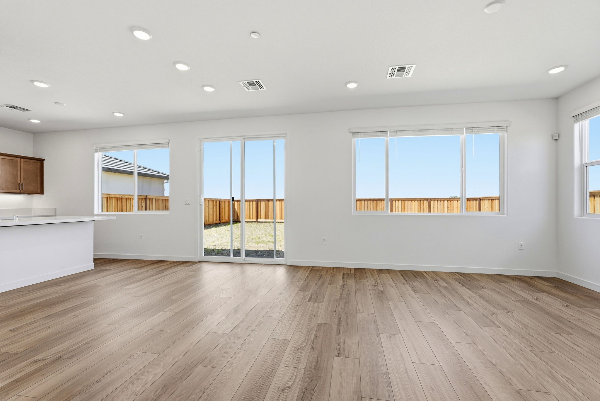 009_F8_4091 Keith Ln