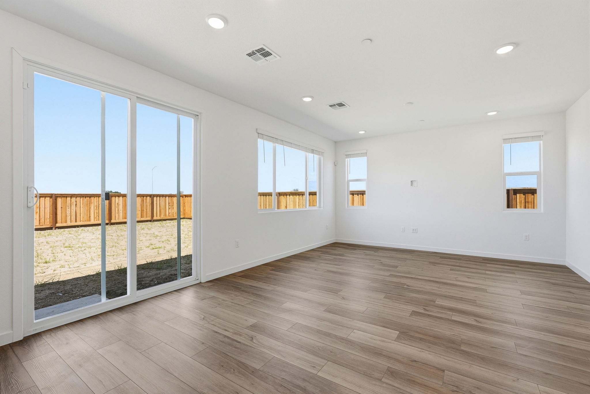 010_F8_4091 Keith Ln