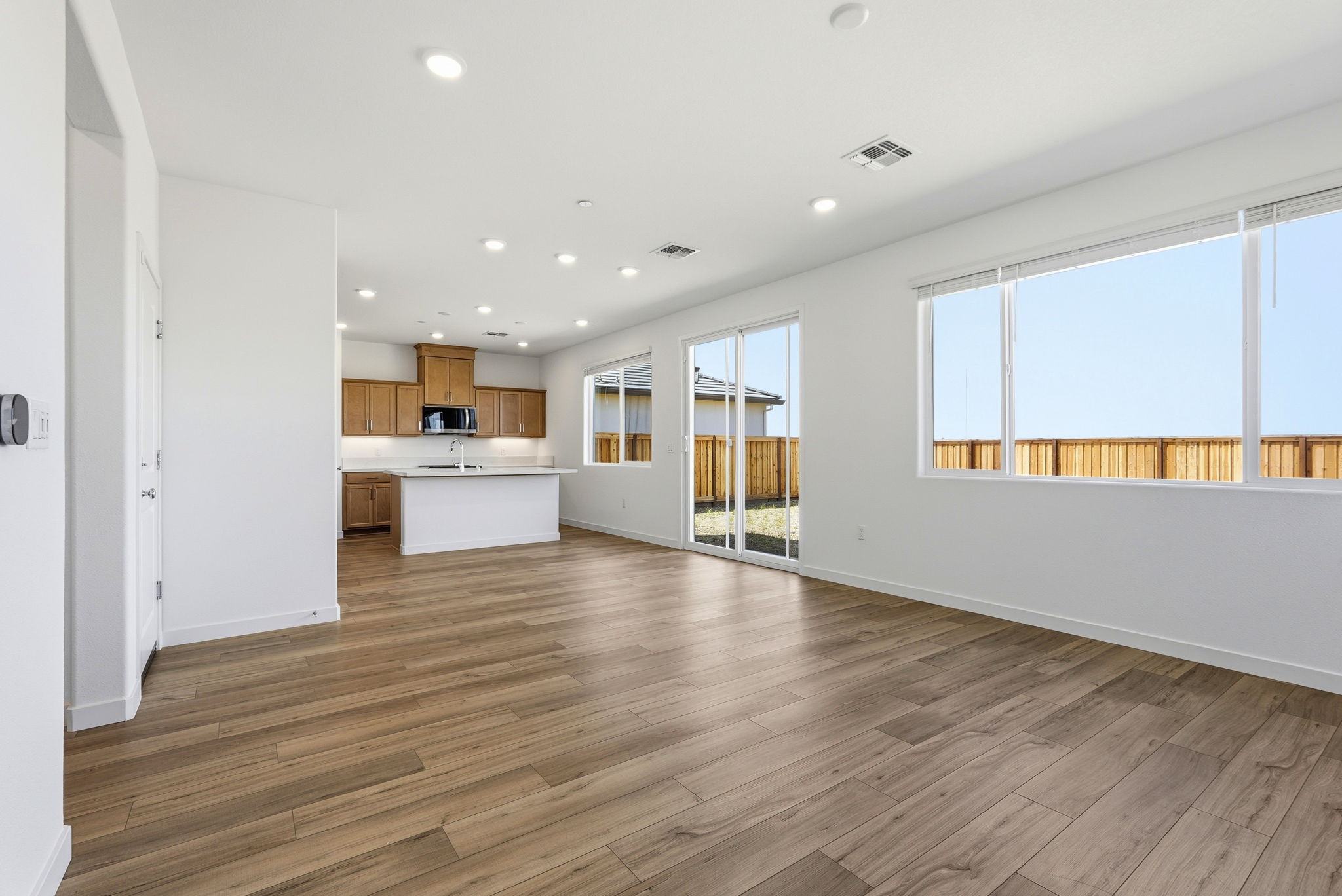 011_F8_4091 Keith Ln