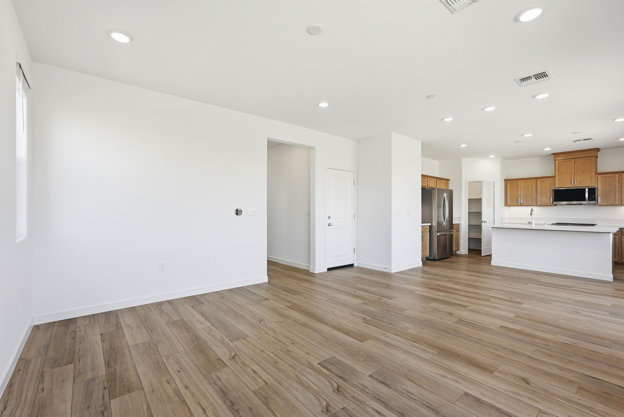 012_F8_4091 Keith Ln