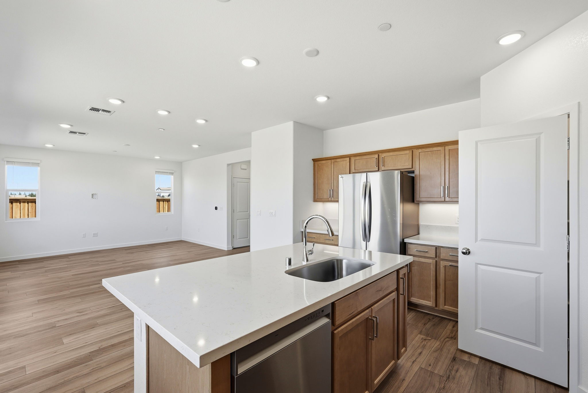 016_F8_4091 Keith Ln