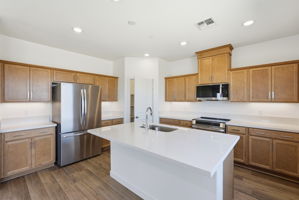 015_F8_4091 Keith Ln