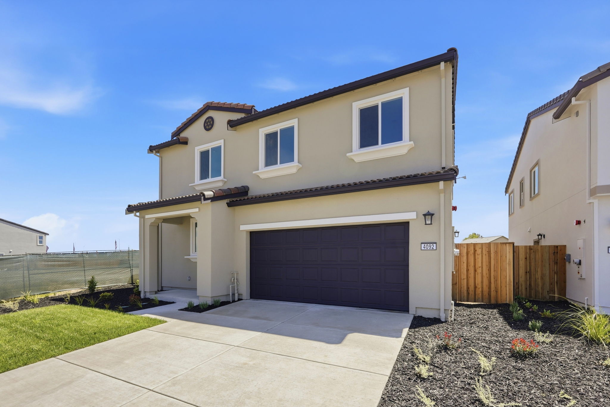 002_F8_4092 Keith Ln