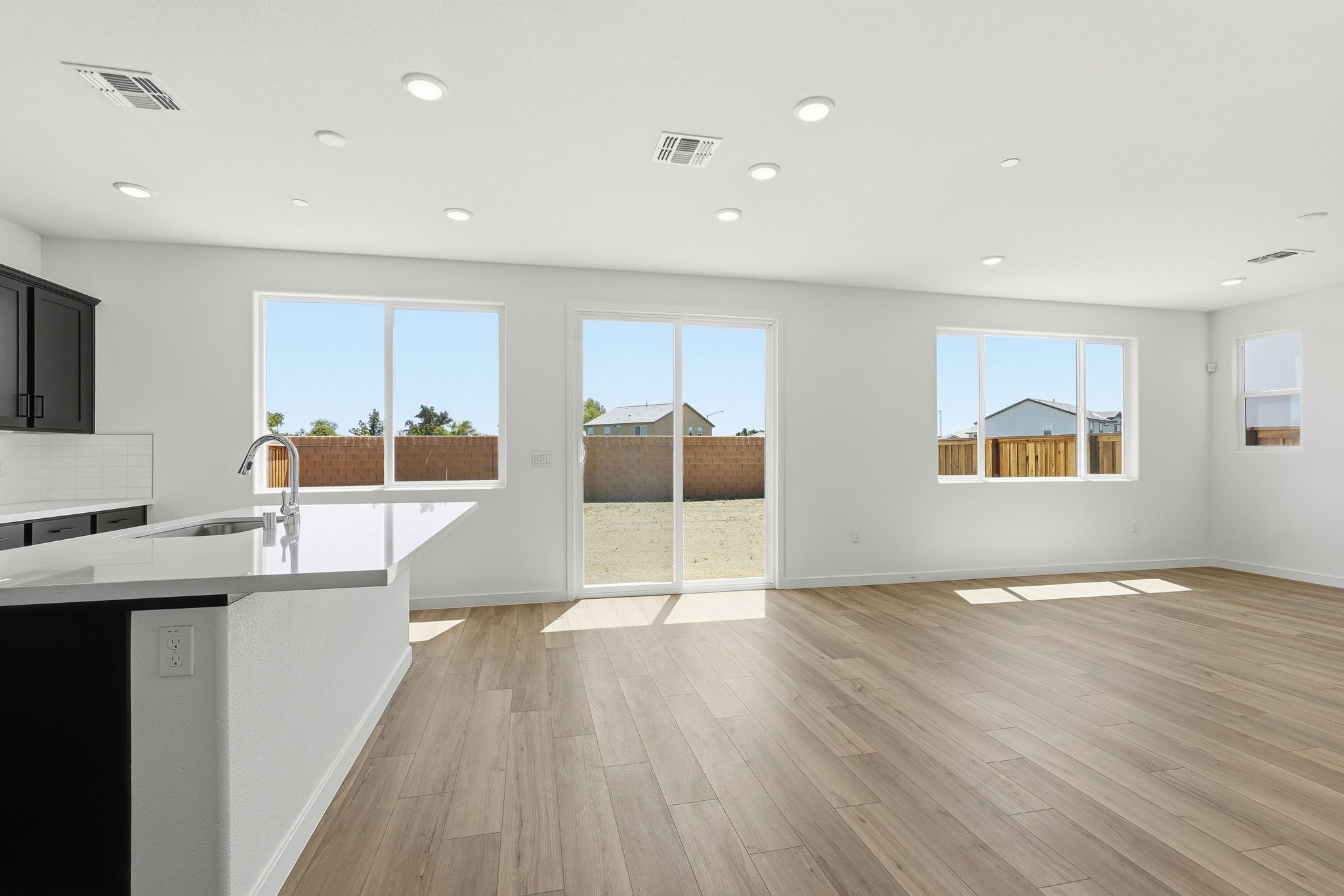 009_F8_4092 Keith Ln