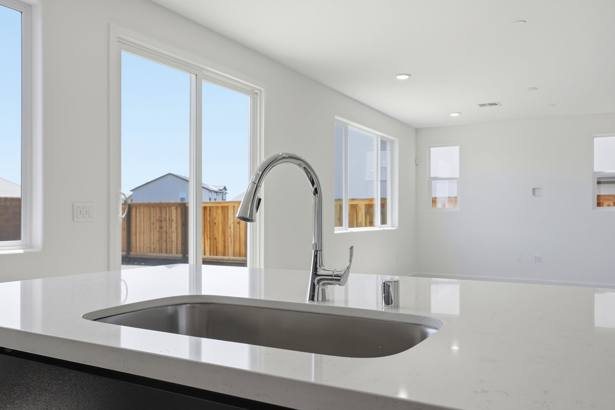 016_F8_4092 Keith Ln