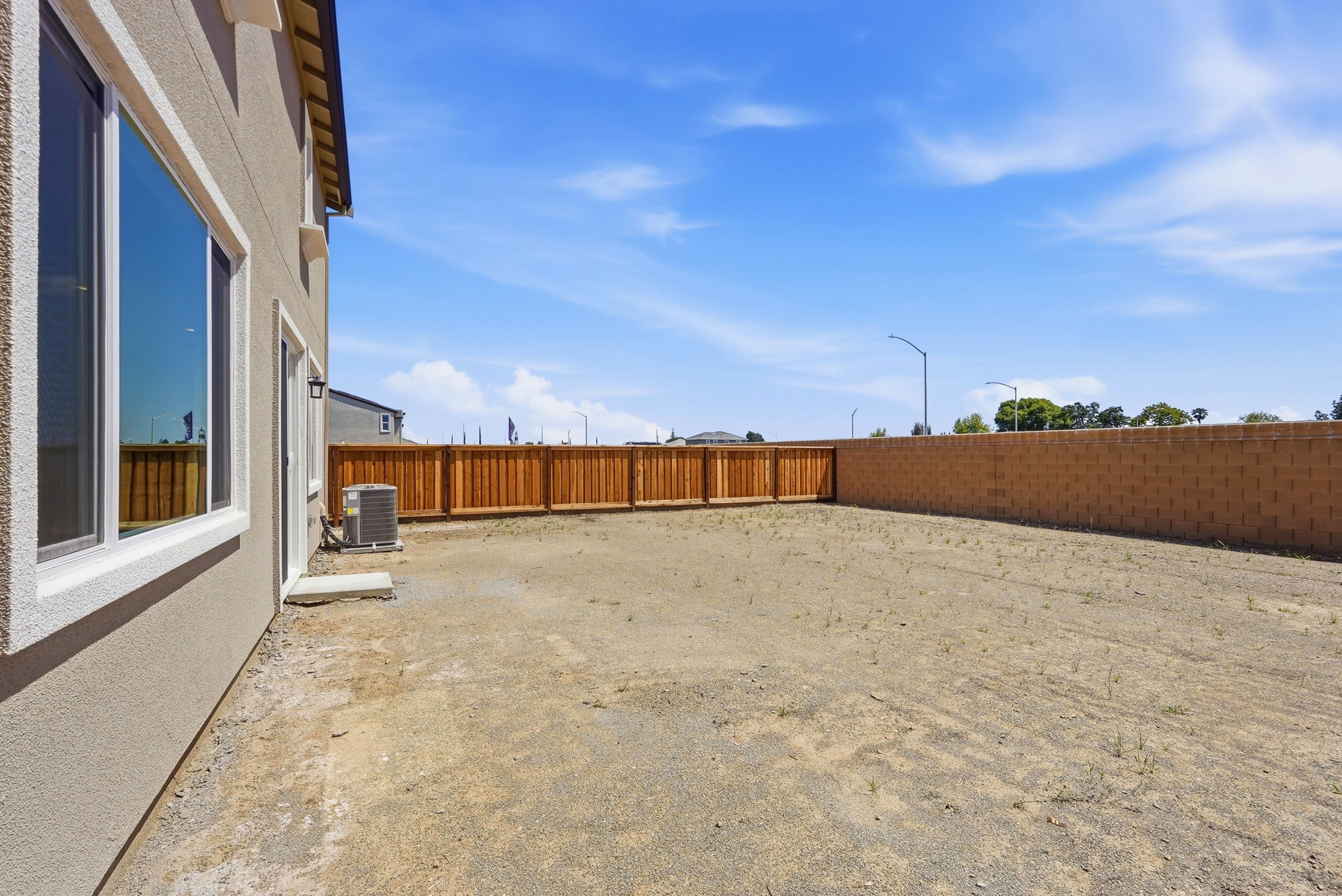 041_F8_4092 Keith Ln