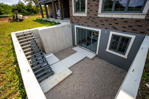  Photo 49