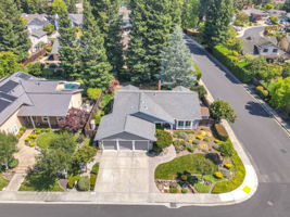 010_AERIAL_ 4095 Dunbarton Cir