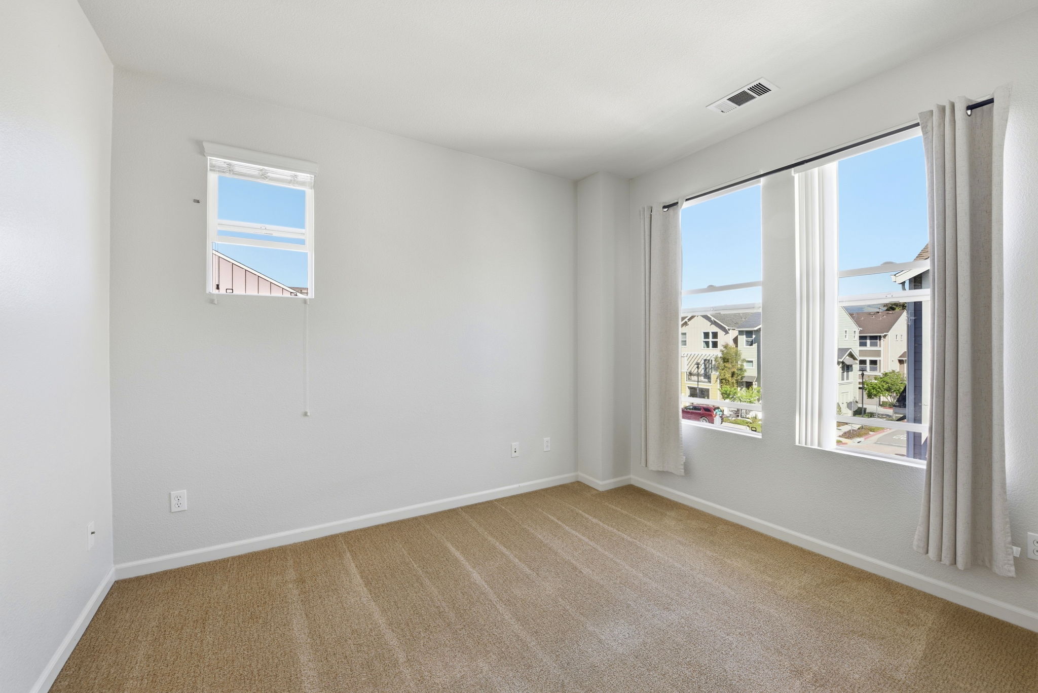 024_F8_40955 Olmstead Terrace