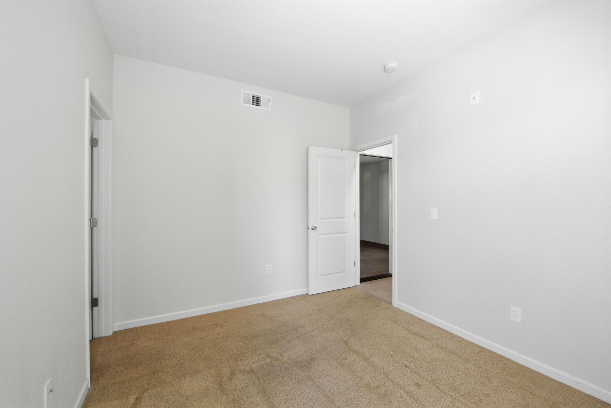 029_F8_40955 Olmstead Terrace