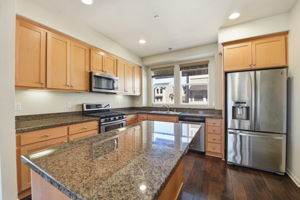 011_F8_40955 Olmstead Terrace