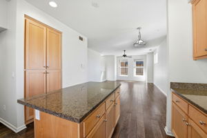 016_F8_40955 Olmstead Terrace