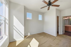 021_F8_40955 Olmstead Terrace
